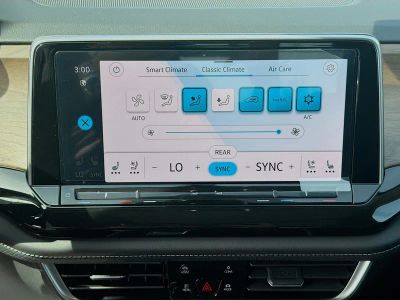 2026 Volkswagen Atlas — photo 14 view