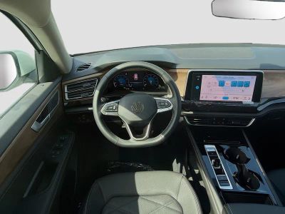 2026 Volkswagen Atlas — photo 17 view