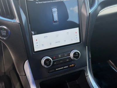 2022 Ford Edge — photo 12 view