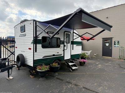 2026 Sunset Park RV Sun Lite — rear three-quarter view