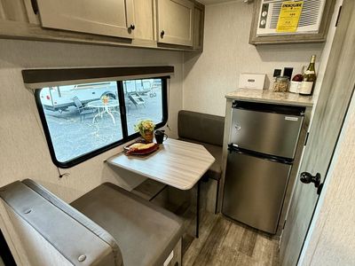 2026 Sunset Park RV Sun Lite — photo 15 view