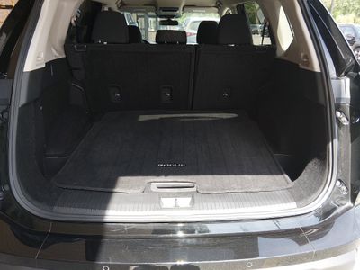 2025 Nissan Rogue — photo 11 view