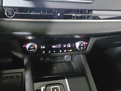 2024 Mitsubishi Outlander - Photo 19
