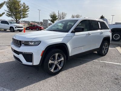 2026 Jeep Grand Cherokee - Photo 14