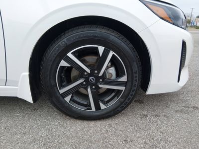 2024 Nissan Sentra — photo 10 view