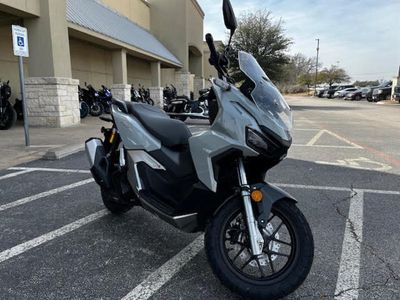 2026 Honda ADV160 - Photo 4
