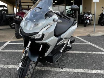 2026 Honda ADV160 - Photo 2