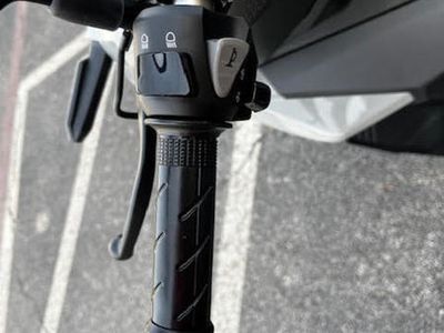 2026 Honda ADV160 - Photo 9