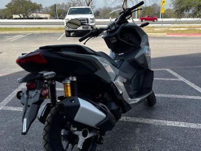 2026 Honda ADV160 - Photo 6
