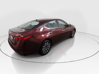2024 Nissan Altima — photo 7 view