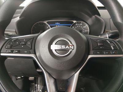 2024 Nissan Altima — photo 12 view