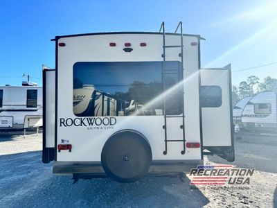 2017 Forest River Rockwood Ultra Lite - Photo 4