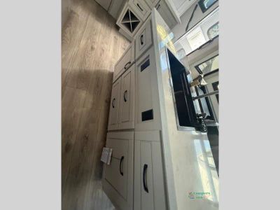 2027 Jayco North Point - Photo 11