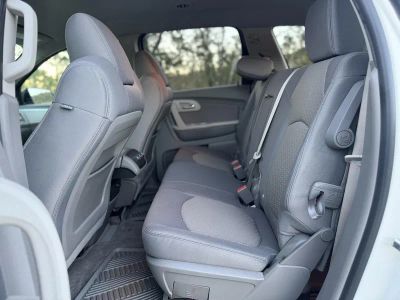 2011 Chevrolet Traverse — photo 16 view