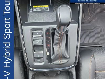 2023 Honda CR-V Hybrid Sport Touring — photo 21 view