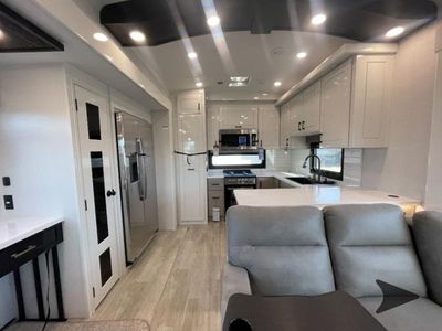 2026 Jayco Pinnacle - Photo 4