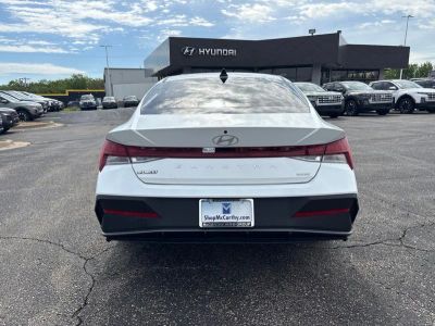 2026 Hyundai Elantra Hybrid - Photo 15