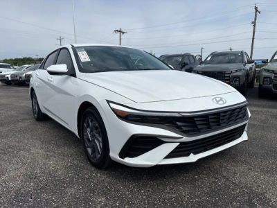 2026 Hyundai Elantra Hybrid - Photo 12