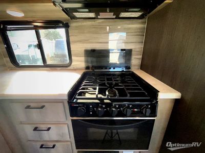 2022 Winnebago Voyage — photo 7 view