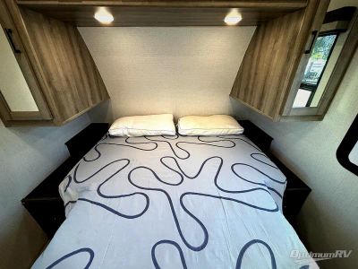 2022 Winnebago Voyage — photo 9 view