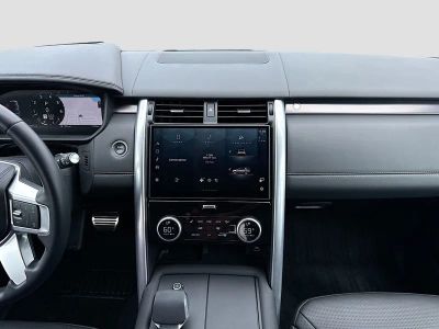 2025 Land Rover Discovery — photo 19 view