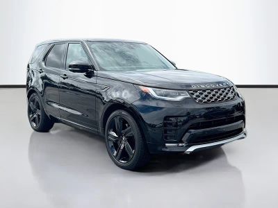 2025 Land Rover Discovery — photo 7 view