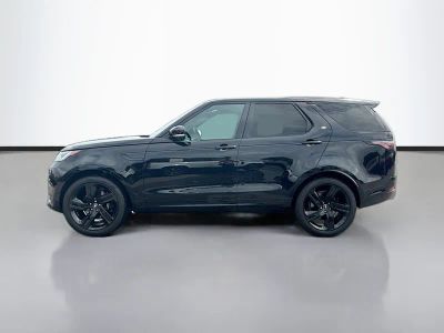 2025 Land Rover Discovery — side profile view
