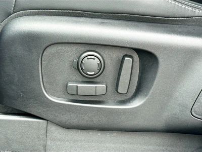2025 Land Rover Discovery — photo 26 view