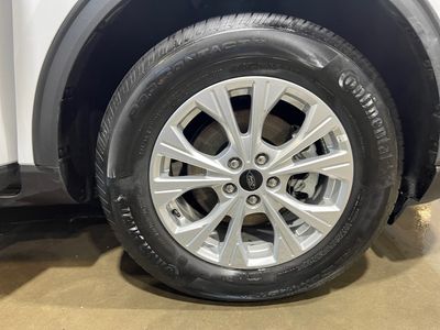 2025 Ford Escape - Photo 16