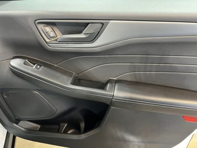 2025 Ford Escape - Photo 21