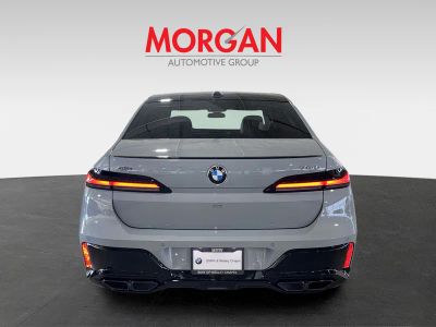 2025 BMW 7 Series — photo 7 view