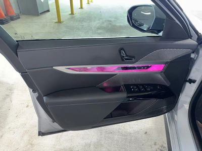 2025 BMW 7 Series — photo 18 view