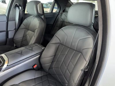 2025 BMW 7 Series — photo 34 view