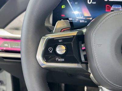 2025 BMW 7 Series — photo 23 view