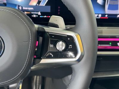 2025 BMW 7 Series — photo 24 view