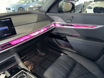2025 BMW 7 Series — photo 31 view