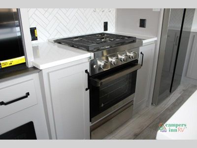 2025 Keystone RV Montana High Country - Photo 17