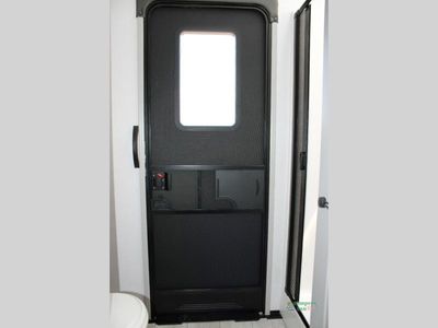 2025 Keystone RV Montana High Country - Photo 33