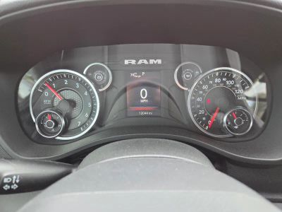 2025 Ram 1500 — photo 28 view