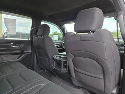 2025 Ram 1500 — photo 12 view