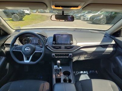 2025 Nissan Altima - Photo 22