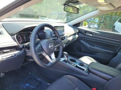 2025 Nissan Altima - Photo 9