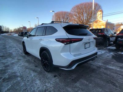 2026 Toyota Highlander XSE - Photo 5