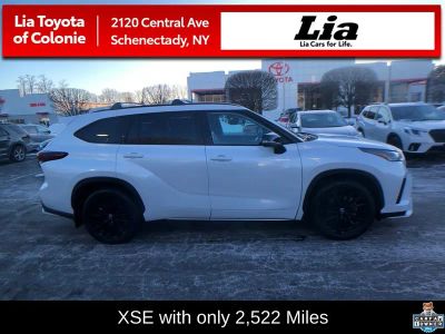 2026 Toyota Highlander XSE - Photo 2