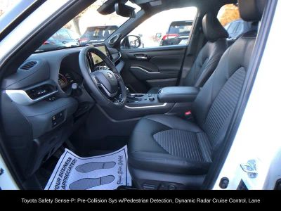 2026 Toyota Highlander XSE - Photo 17