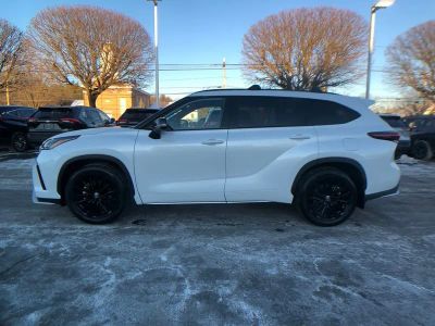 2026 Toyota Highlander XSE - Photo 6