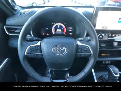 2026 Toyota Highlander XSE - Photo 18