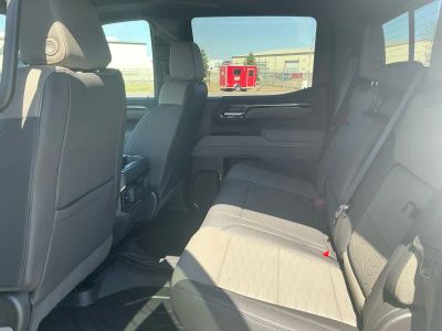 2026 Chevrolet Silverado 1500 — photo 17 view