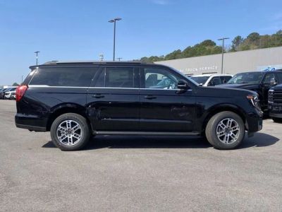 2026 Ford Expedition - Photo 2