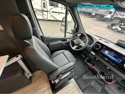 2026 Tiffin Motorhomes Open Trail - Photo 13